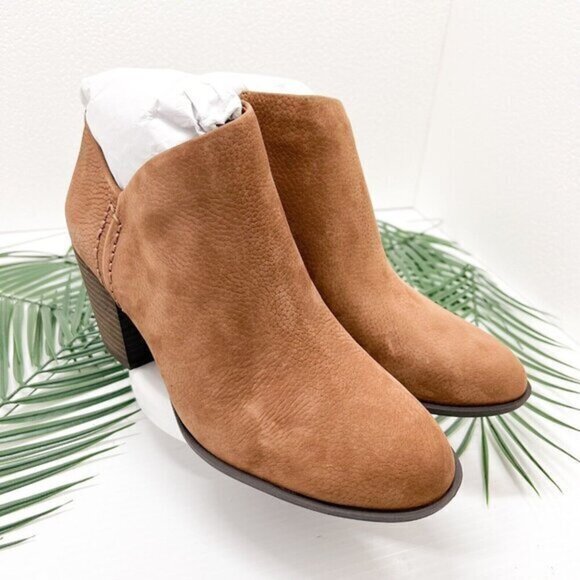 Lucky Brand Bellita Heeled Round Toe Brown Leather Ankle Boots Size 10 NWOB - Picture 1 of 12
